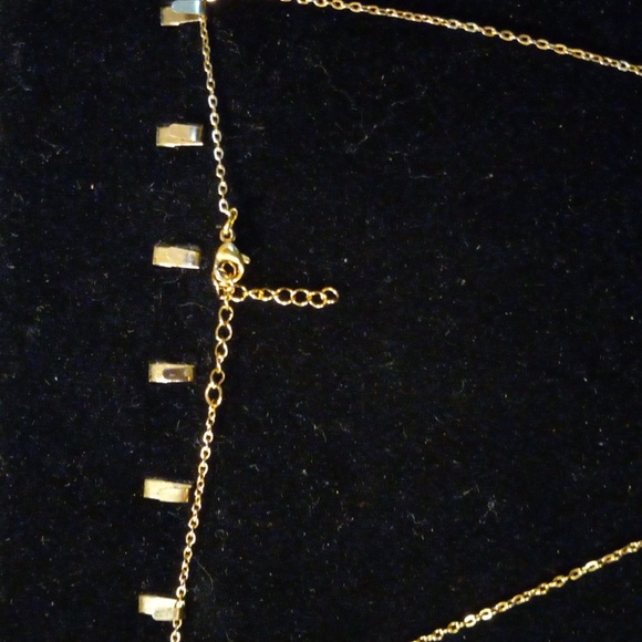 18k GP over stainless pendent with a 18 gold tone chain - Picture 3 of 3